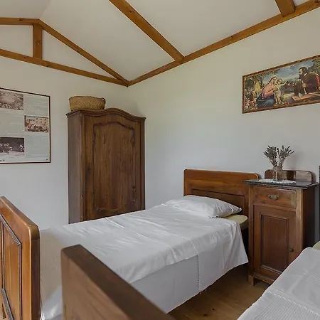 Glamping Green Istria Tiny Houses Truske Exterior photo