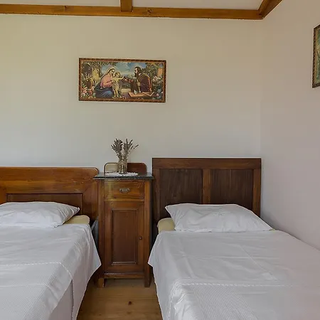 Glamping Green Istria Tiny Houses Truske Exterior photo