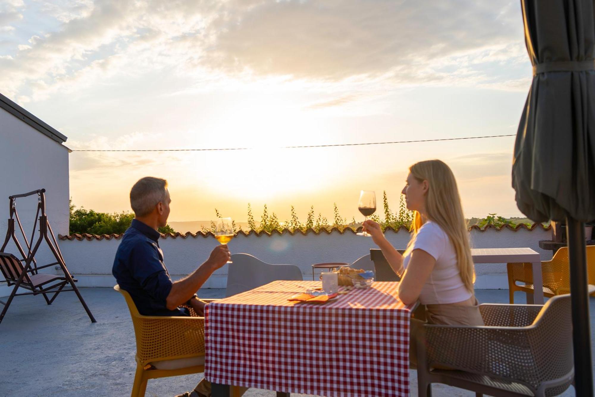 Glamping Istria Tiny Chalet