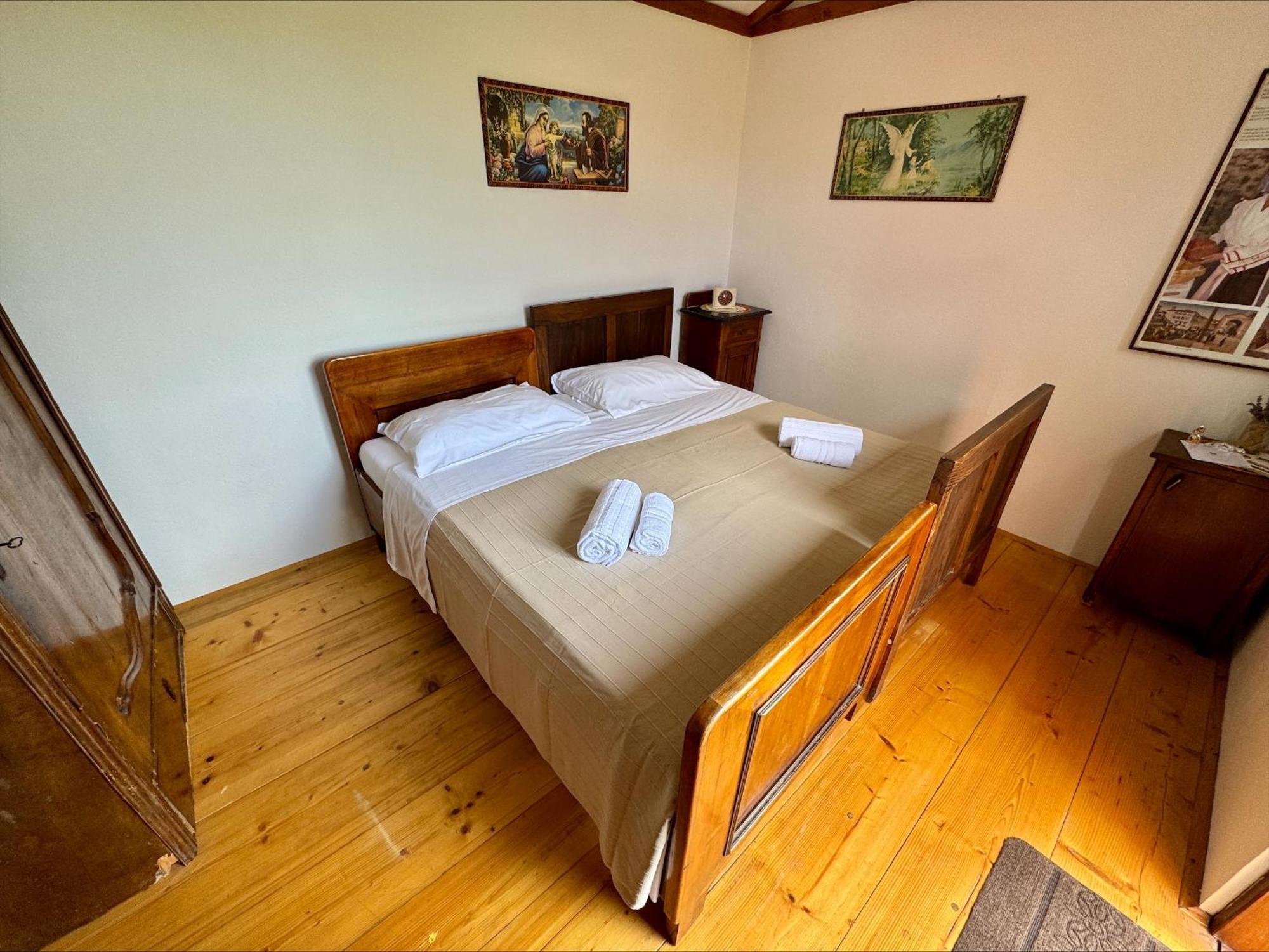 Glamping Istria Tiny Chalet Truske